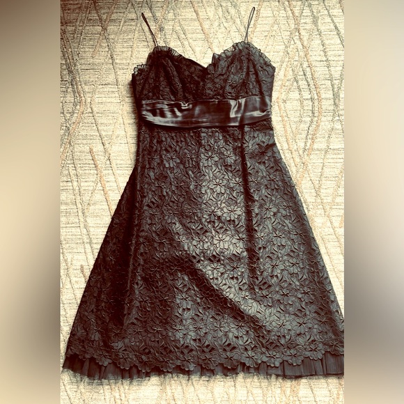 Nicole Miller Collection Dresses | Nicole Miller Black Cocktail Dress: Floral Lacey Overlay, Sweetheart Neck Size 8 | Color: Black | Size: 8 | Pm-